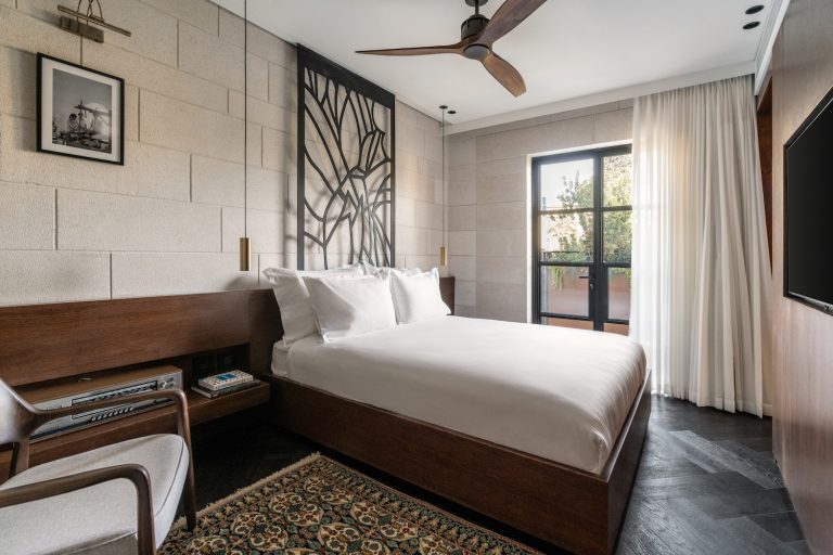 Balcony Room